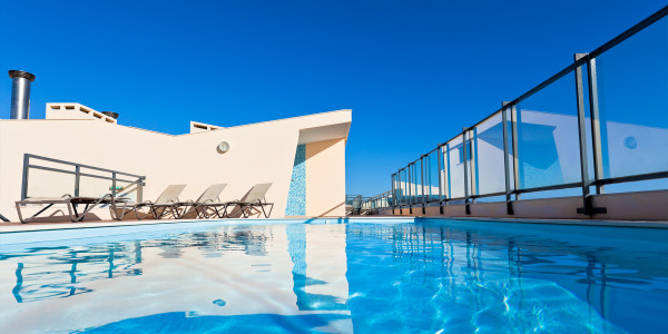 Proyectos Construcción de Piscinas Castellví de Rosanes · Piscinas en Áticos
